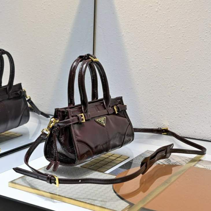 Picture of Prada Handbags _SKUfw207314373fw